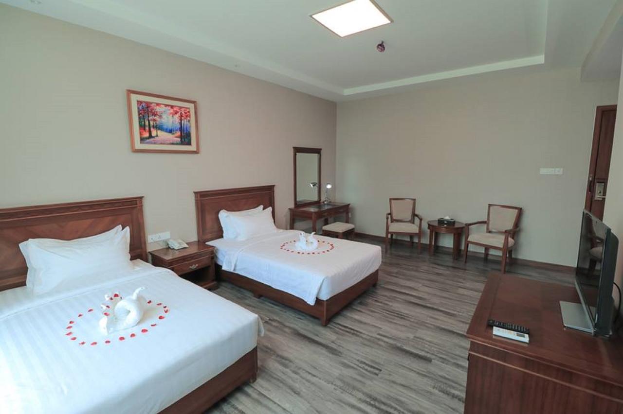 The Hotel Grand Ace Naypyidaw Exterior foto